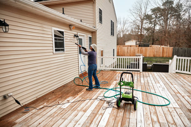 Best Commercial Pressure Washing  in Brenham, TX